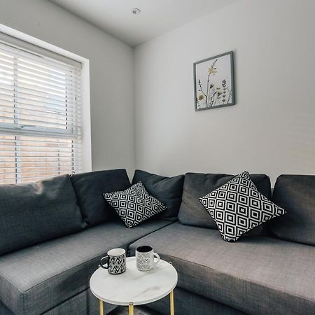 Central 2 Double Bedroom Flat With Parking Борнмут Экстерьер фото