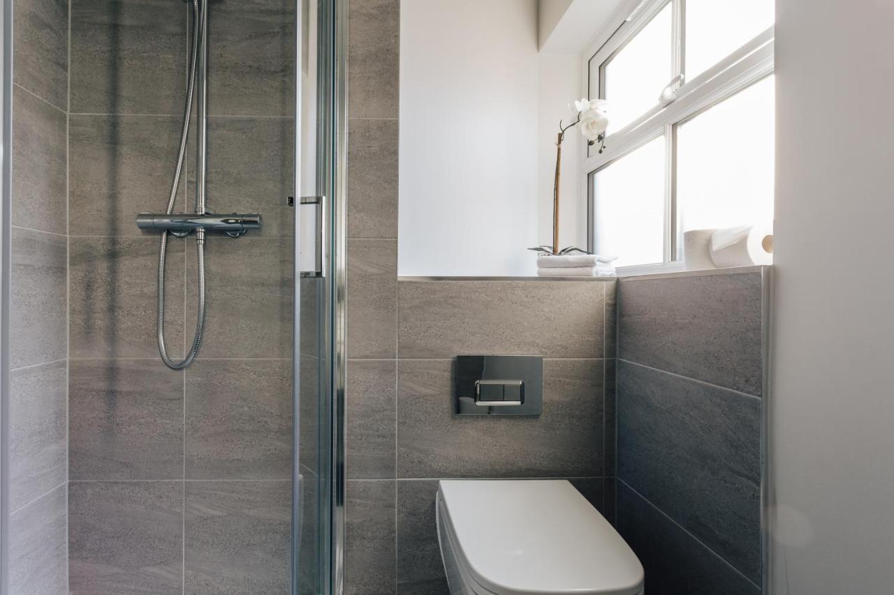 Central 2 Double Bedroom Flat With Parking Борнмут Экстерьер фото